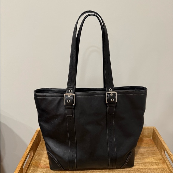 Coach Hampton Black Smooth Leather Tote Shoulder Bag Zip Top F11202 - Picture 7 of 8